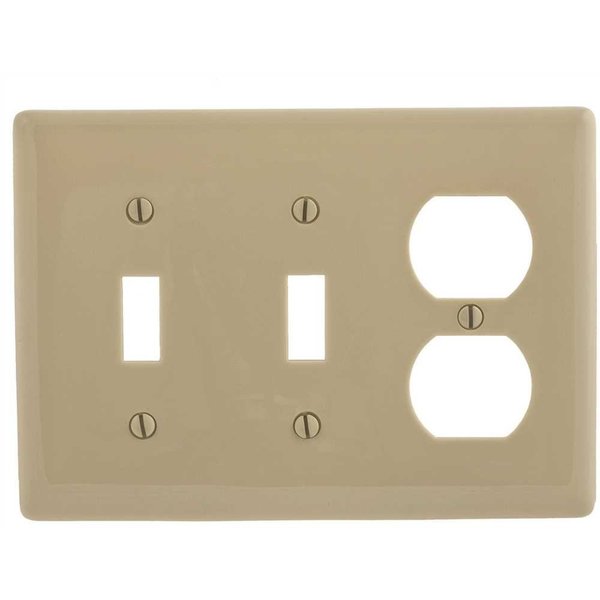 Hubbell Wiring 3-Gang Ivory Medium Size Toggle and Duplex Wall Plate PJ28I